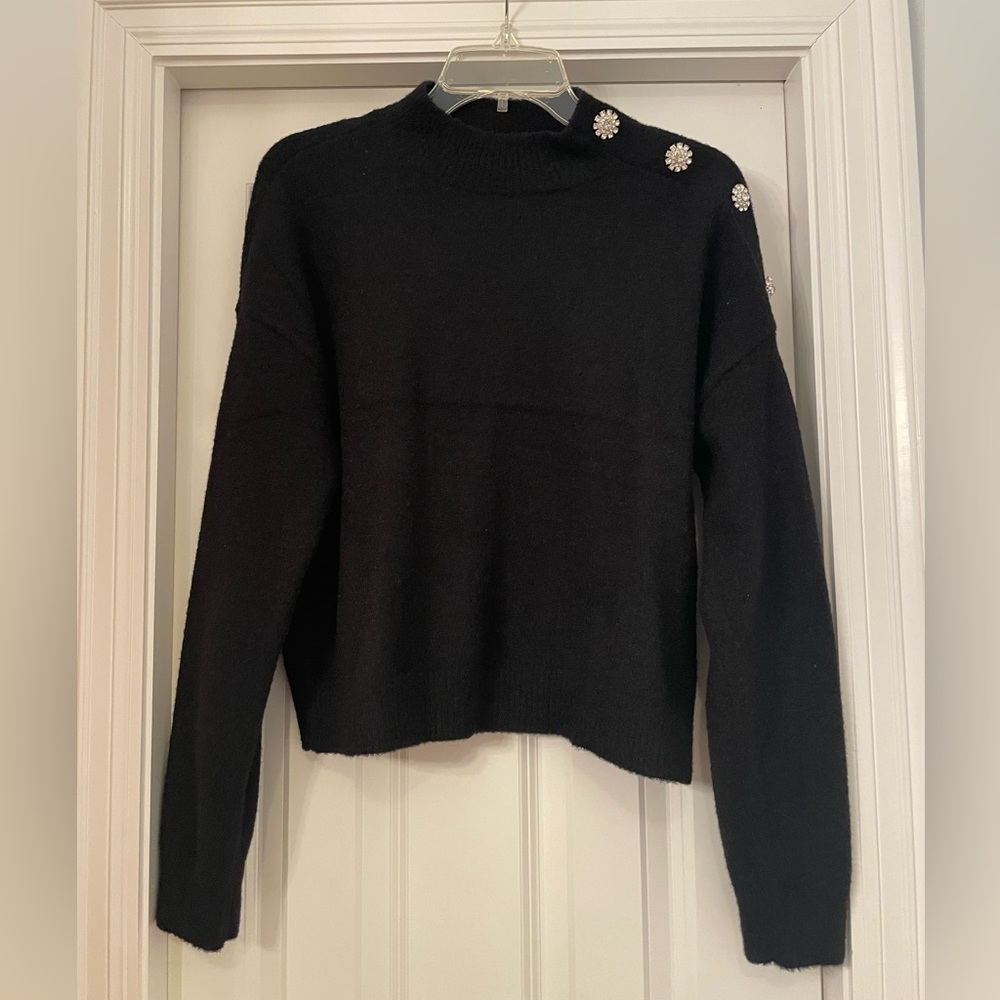 NWOT! Versona For The Republic Black Wedge Sweater | Size M